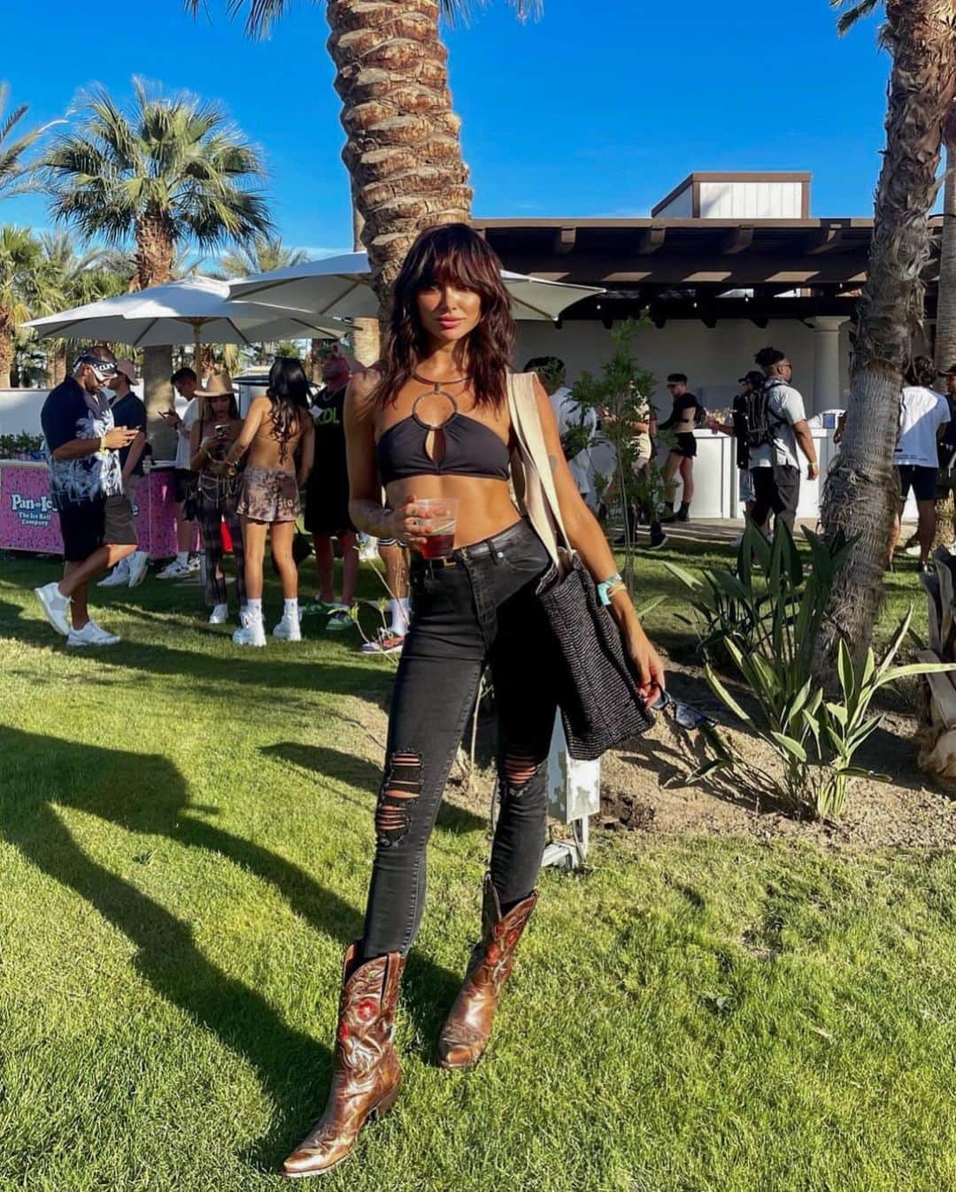 ルー・ティーズデールのインスタグラム：「Throwback to the influencer olympics 🎡」