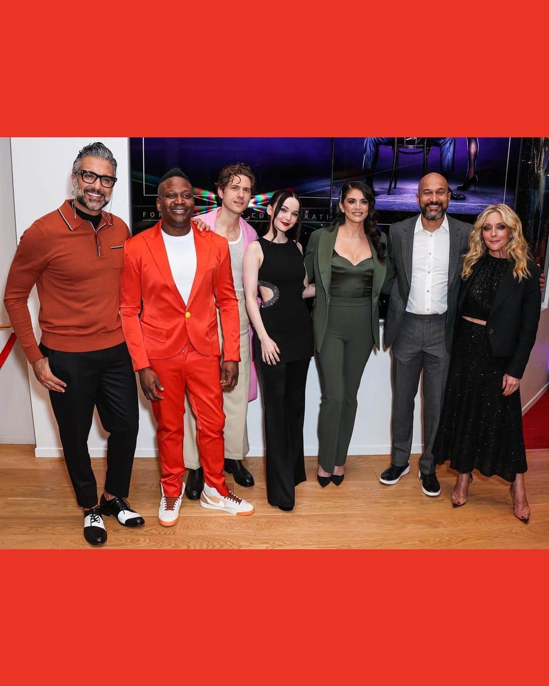 Just Jaredさんのインスタグラム写真 - (Just JaredInstagram)「Dove Cameron was joined by the cast of "Schmigadoon" for a For Your Consideration event in L.A. on Thursday night. More attendees included Cecily Strong, Keegan-Michael Key, Aaron Tveit, Jane Krakowski, Jaime Camil, and Tituss Burgess! #DoveCameron #CecilyStrong #KeeganMichaelKey #AaronTveit #JaneKrakowski #JaimeCamil #TitussBurgess #Schmigadoon Photos: Getty, Backgrid」4月15日 4時09分 - justjared
