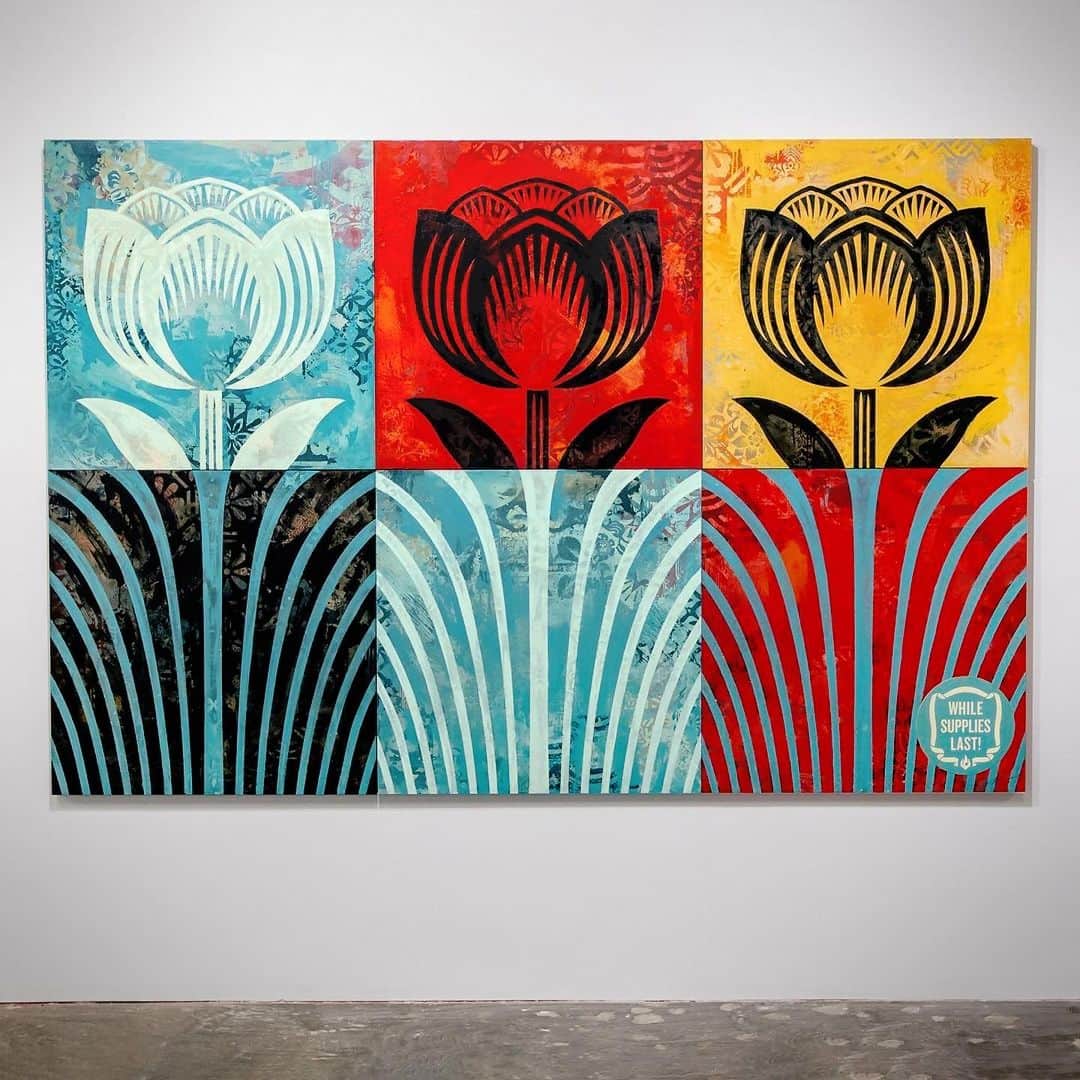 Shepard Faireyのインスタグラム：「Here is one of my art pieces as seen inside @dallascontemporary for my show 𝘽𝙖𝙘𝙠𝙬𝙖𝙧𝙙 𝙁𝙤𝙧𝙬𝙖𝙧𝙙 that’s on view through July 23rd. I also have an artist talk with the show curator, Pedro Alonzo (@trucatriche), on May 3rd. It’s free admission, but RSVP is required. Check out the link in my bio. Hope to see you there! –Shepard」