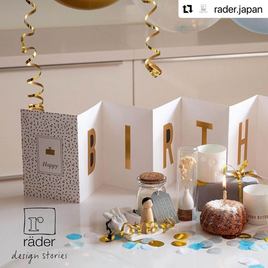 堤信子さんのインスタグラム写真 - (堤信子Instagram)「レダーは、カードもオススメです！  #Repost @rader.japan with @use.repost ・・・ ・ 現在「南海通商公式note」にて、レダーのグリーティングカードを特集しております。 ↓↓↓ https://note.com/nankai_tsushin  今や様々なアイテムを扱っているレダーですが、その原点と言えるのが、グリーティングカード。  ハンドメイドでデザインされた、小さな芸術品のようなカードたちは、きっと贈る側にも、贈られる側にも特別な喜びを与えてくれるでしょう。  ぜひ、記事の方もご覧ください。 ・ ・ ・ #レダー #räder #ギフト #プレゼント #贈り物 #おうち時間 #lifestyle #ライフスタイル #インテリア #雑貨 #zakka #雑貨好き #インテリア雑貨 #デザイン雑貨 #暮らしを楽しむ #暮らし #ドイツデザイン #おうち時間を楽しむ #贈り物に最適 #ギフトにおすすめ #言葉 #メッセージ #カード #バースデーカード #グリーティングカード #南海通商 #rader」4月15日 13時55分 - nobnob1111