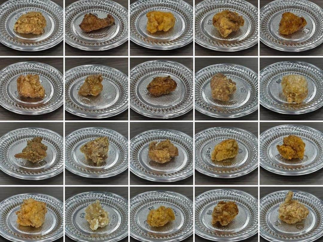 クック井上。さんのインスタグラム写真 - (クック井上。Instagram)「嗚呼、唐揚げよ、唐揚げよ、なんで君はそんなにハイボールやレモンサワーやビールに合うんだ♡  →→→swipe→→→  今年も【第14回からあげグランプリ®】結果発表されました！ https://karaage.ne.jp/event/grandprix/ https://www.youtube.com/live/fJbe-Xd2m1k?feature=share  https://www.youtube.com/watch?v=uzCka9yLEHo 僕は『北日本スーパー惣菜部門』『東日本スーパー惣菜部門』の審査員、授賞式にも登壇させていただきましたが、各社の工夫や進化が凄い！ スーパーのお惣菜唐揚げのクオリティ、アゲアゲです🐓  味付けに地域の特徴、たくさんの工夫や進化、プレゼン時の開発者さんの熱い気持ちに感動致しました。  ひと口に唐揚げと言ってもその味や衣や食感は千差万別、十唐十色！ 皆さんも機会があったら色々食べ比べてみてください♪ (私、餃子以外に唐揚げ研究にも余念がありません^ ^)  最後に… 金賞、最高金賞を受賞された皆さま、おめでとうございました。僕の胸肉も、胸アツでした！ 来年も楽しみにしております。  そしてベストカラアゲニストを受賞された、ザ・コレクターズのVo.加藤ひさしさんと写真撮ってもらっちゃった🎤  #からあげグランプリ #飯テロ #ハイカラ #ハイボール #唐揚げ #karaage #からあげ #から揚げ #フライドチキン #friedchicken #料理 #お惣菜 #惣菜 #スーパーマーケット #唐揚げ好きな人と繋がりたい #コレクターズ #加藤ひさし #世界を止めて #クッキング #cooking #グルメ #料理 #料理男子 #野菜ソムリエ #アスリートフードマイスター #フードコーディネーター #食育インストラクター #こども成育インストラクター #料理研究家 #料理芸人 #クック井上。」4月15日 8時57分 - cook_inoue