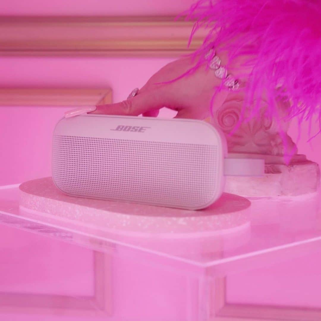 BOSEさんのインスタグラム写真 - (BOSEInstagram)「@icespice’s track ‘Princess Diana’ featuring Nicki Minaj just dropped. Turn it ⬆️ with our SoundLink Flex Speaker.  Link in bio for full video.」4月15日 11時07分 - bose