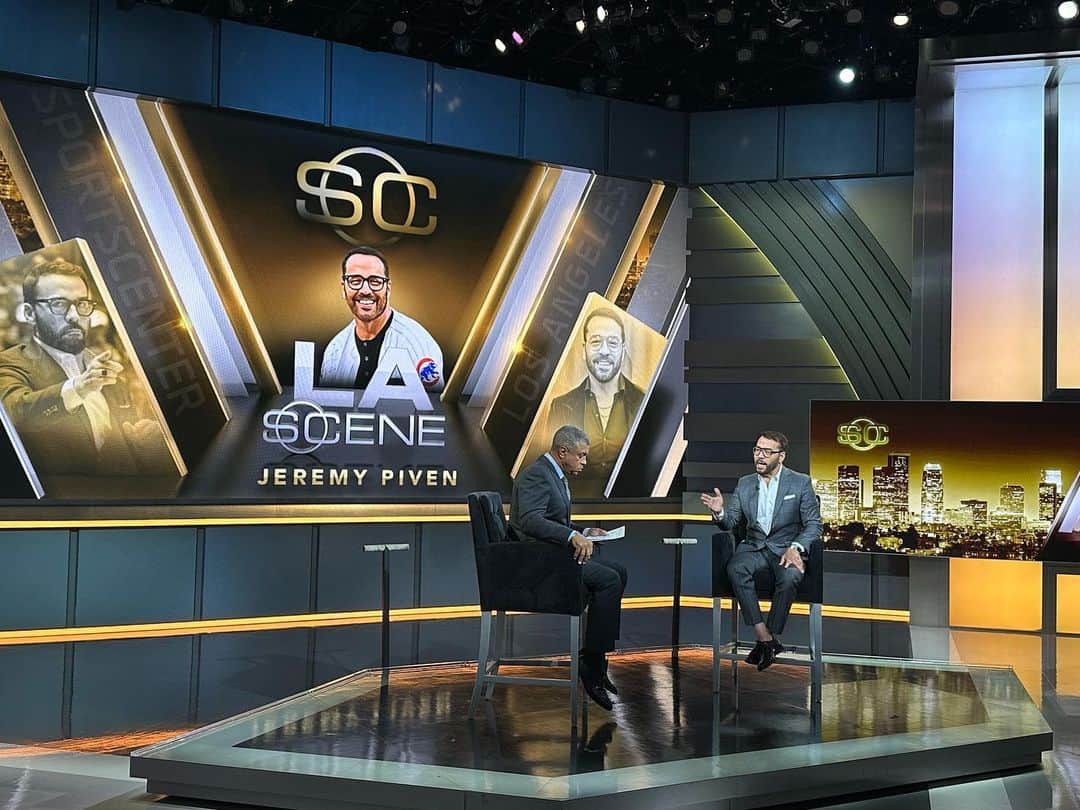 ジェレミー・ピヴェンさんのインスタグラム写真 (ジェレミー・ピヴェンInstagram)「Live tonight on espn