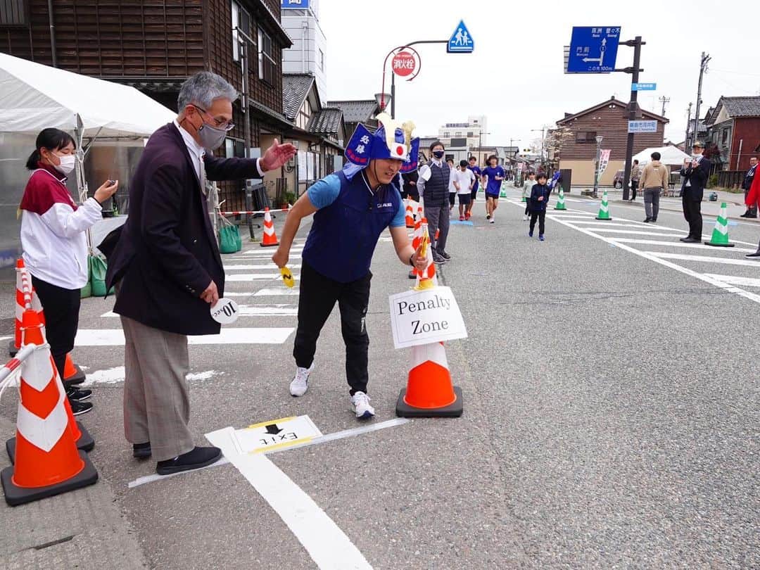 日本陸上競技連盟さんのインスタグラム写真 - (日本陸上競技連盟Instagram)「. 【#日本選手権35km競歩】  /／ スピードウォーク大会 今年も無事に終了🎉 \＼  日本選手権の競歩コース1kmを歩けるこの大会👣 全日本競歩輪島大会のレース前に毎年開催されます🌤  今年は、藤澤アンバサダーが盛り上げました💪✨  今村シニアディレクターや、世界陸上銅メダリスト #谷井孝行 さん、世界チャンピオン #山西利和 選手、日本記録保持者の #高橋英輝 選手なども参加🙌  輪島の皆さんと一緒にレースを楽しみました🎶  #輪島競歩 #スピードウォーク大会」4月15日 23時23分 - jaaf_official