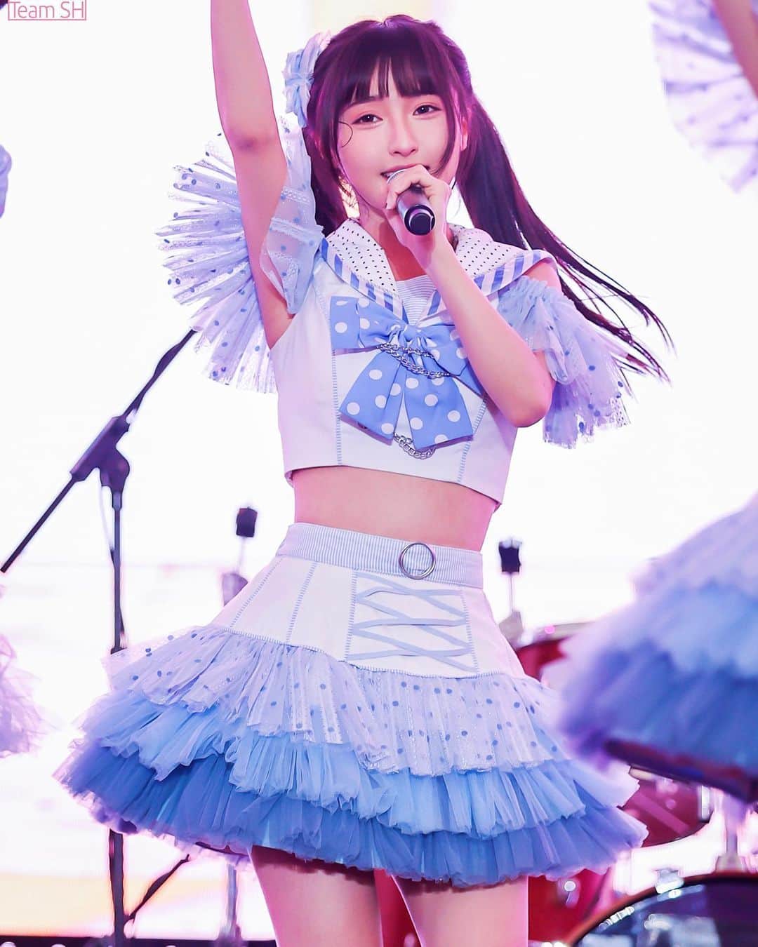 AKB48 Team SHさんのインスタグラム写真 - (AKB48 Team SHInstagram)「#AKB48TeamSH 纵“琴”欢乐音乐节返图来啦⛱️ 夏日在天空上映的黄昏 是浪漫的代名词🌆 ​​​」4月15日 23時32分 - akb48teamsh