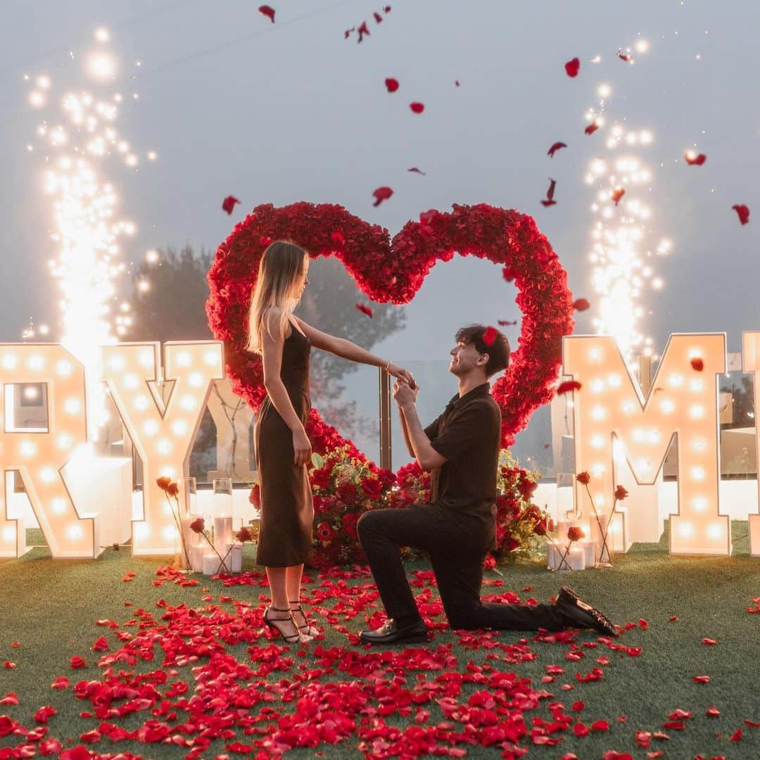 Lucas Dobreのインスタグラム：「On April 10th 2023, I asked the love of my life to marry me 💍❤️ I can’t wait to have many more memories and blessings with you. I can’t wait to see what else God has in store for us, thank you God for everything 🙏🏼」