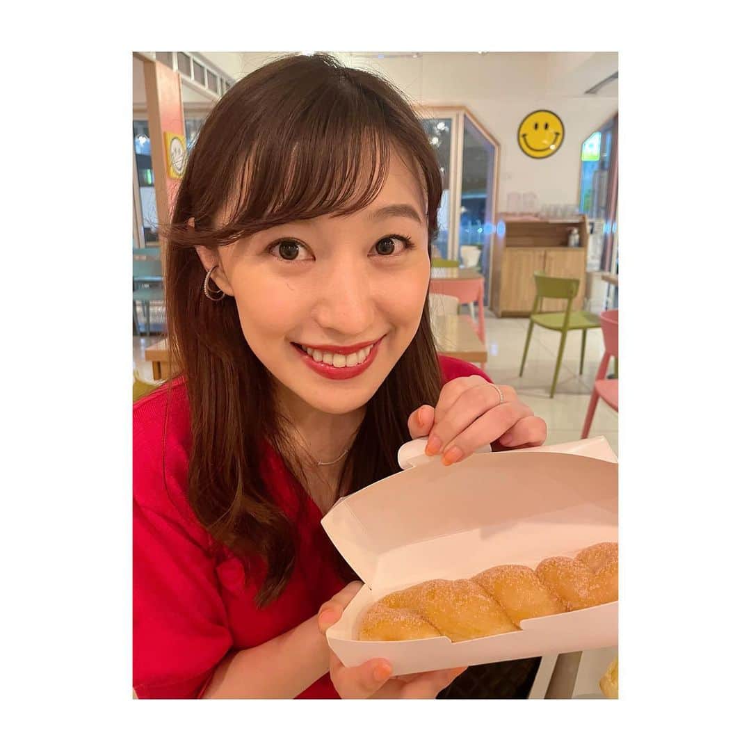 楠紗友里さんのインスタグラム写真 - (楠紗友里Instagram)「* 院生2年目スタートしました❤️ 今期から100分授業！🙌 慣れるまで少し時間がかかりそうです🥹 昨日は授業とお仕事を終えて、麗しの礼子さんと新大久保へ🥰 韓国で食べたかったけど食べられなかったクァベギ🌟 チュクミサムギョプサルにケランチムに…いっぱい食べて幸せ🩵  よく見るとほっぺにまつ毛が落ちてる私🫢  #新大久保グルメ  #新大久保女子会　 #スマイルカフェ #yosul #신오쿠보  #신오쿠보카페  #신오쿠보맛집  #꽈배기맛집  #대학원생」4月16日 0時02分 - sayuri_kusunoki