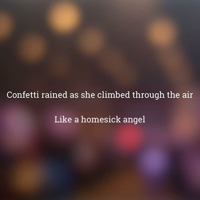 アウル・シティーのインスタグラム：「#underthecircuslights #cocomoon」