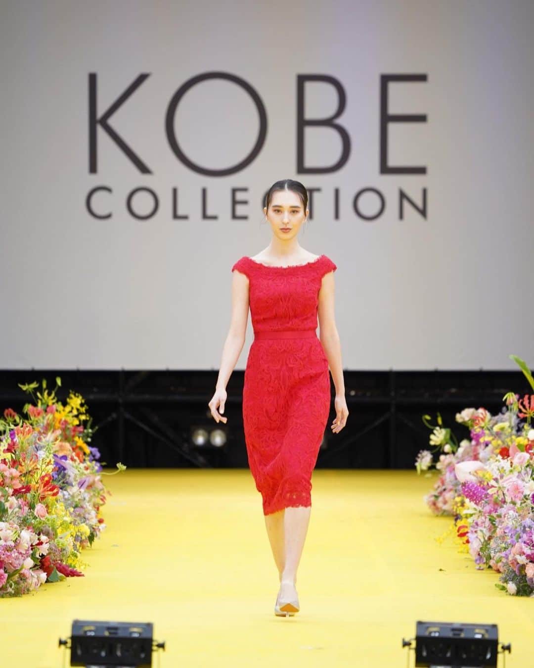 フェン・シャーニィーさんのインスタグラム写真 - (フェン・シャーニィーInstagram)「Kobe Collection 🌸 ありがとうございました🤍 見にきてくれて応援してくれてありがとう🤍 いっぱい手を振ってくれてありがとうう🤍  Thank you for having meeeee @kobe_collection」4月16日 0時32分 - sharniefenn