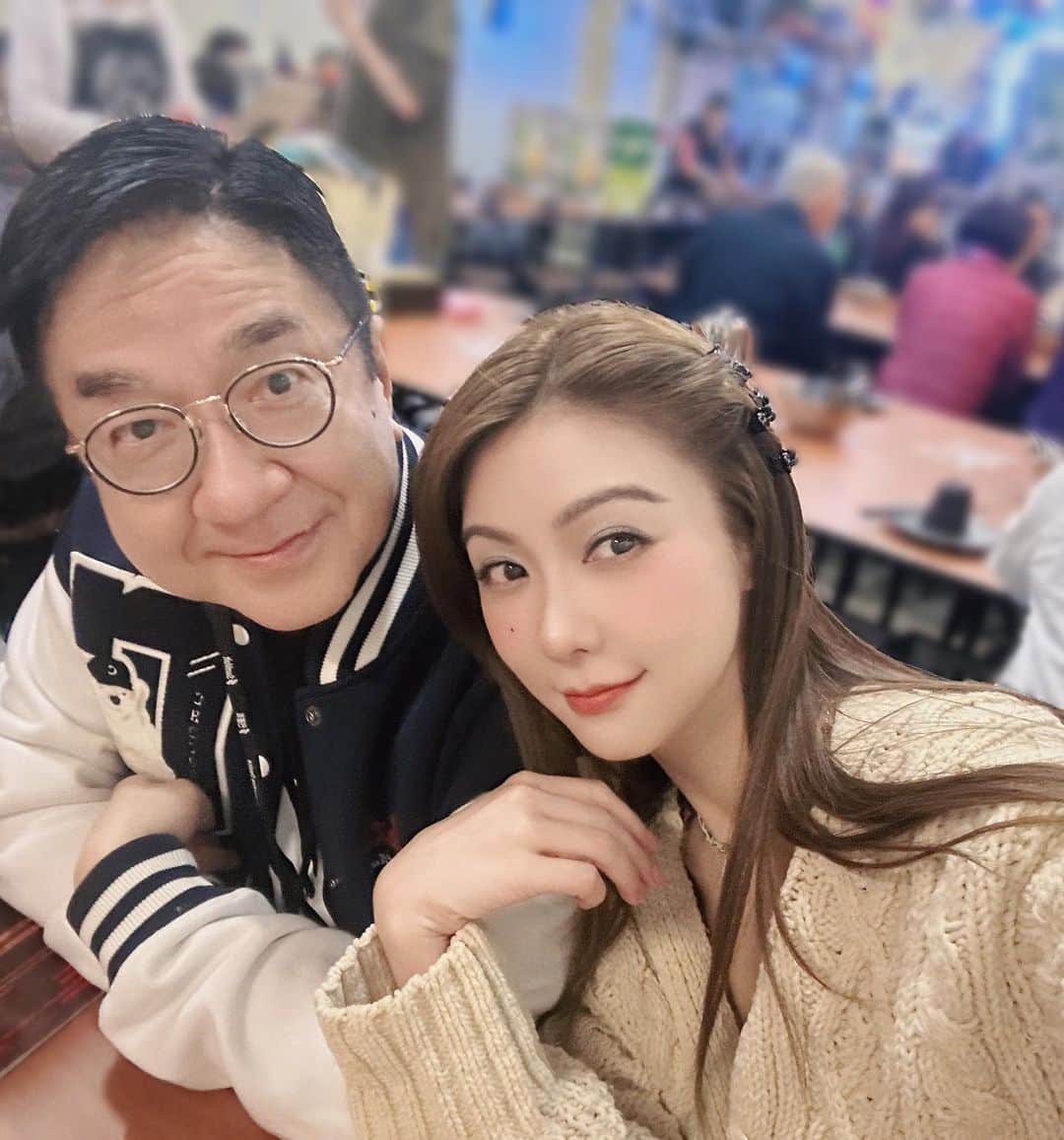 フィオナ・シットのインスタグラム：「happy times 🥰🥰🥰🥰」