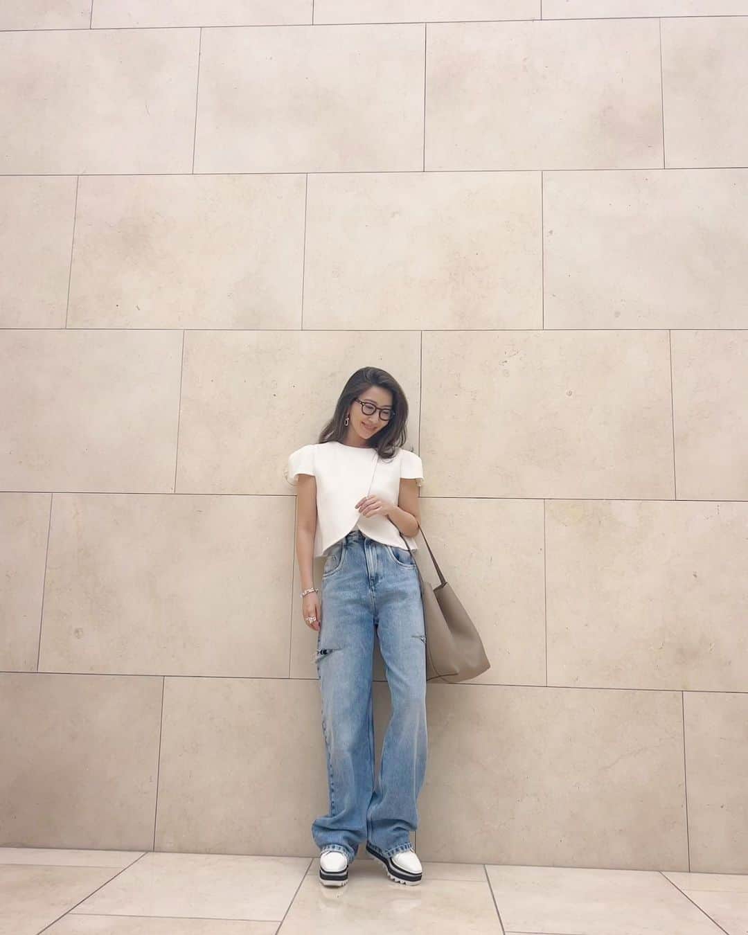 木嶋真優さんのインスタグラム写真 - (木嶋真優Instagram)「明日4月16日(日) よる10時25分放送『日曜日の #初耳学』📺　 オンエアです！ すごい初耳ギフテッドの2人をスタジオで👀 凄腕ブランドプロデューサー #柴田陽子 さんのインタビュー。面白かった✨是非ご覧ください。  #私服 #fashion」4月15日 15時57分 - mayukishima
