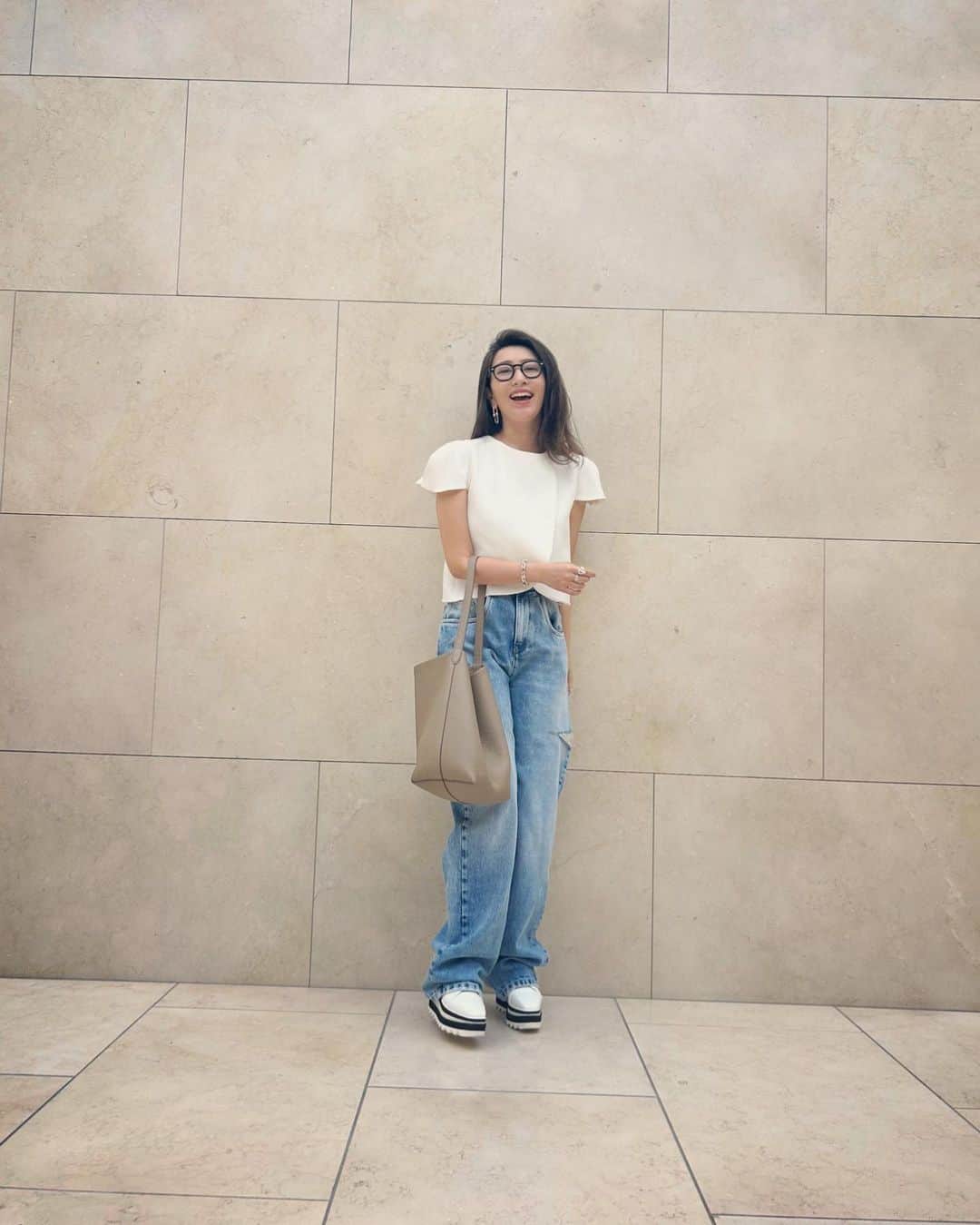 木嶋真優さんのインスタグラム写真 - (木嶋真優Instagram)「明日4月16日(日) よる10時25分放送『日曜日の #初耳学』📺　 オンエアです！ すごい初耳ギフテッドの2人をスタジオで👀 凄腕ブランドプロデューサー #柴田陽子 さんのインタビュー。面白かった✨是非ご覧ください。  #私服 #fashion」4月15日 15時57分 - mayukishima