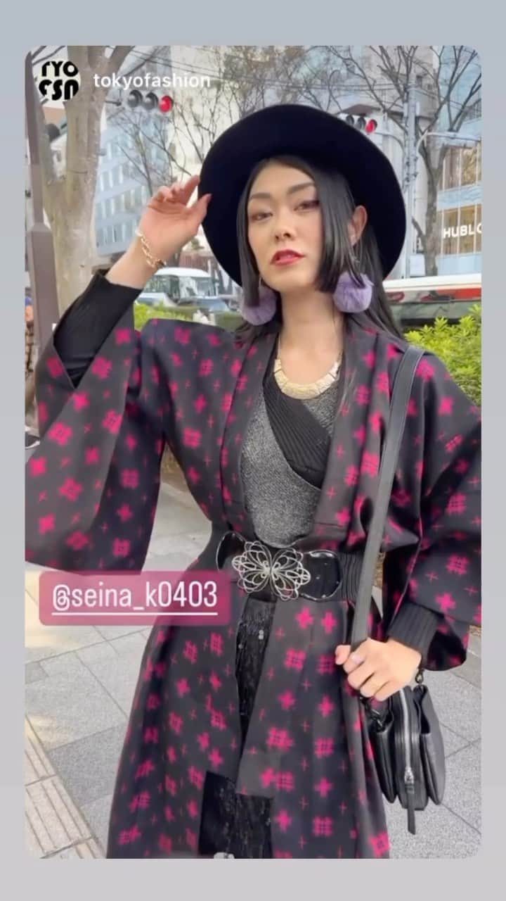 せいなのインスタグラム：「✨Rakuten Fashion Week✨ ( @rakutenfwt ) . . @tokyofashion さんにてSnap撮影して頂きました👘✨ 着物コーデ人気で撮影してたら、 外国人観光客？の人だかりがww😂❤️ 久しぶりの着物コーデでした💖 . . 👘リメイクキモノ 👜 @desigual 👒 @azulbymoussy_official  . . #ファッション #楽天ファッションウィーク #オシャレ #モデル #着物 #日本 #表参道 #ポートレート #オシャレさんと繋がりたい #model #rakutenfashionweektokyo #tokyo #omotesando #photo #tokyofashion」