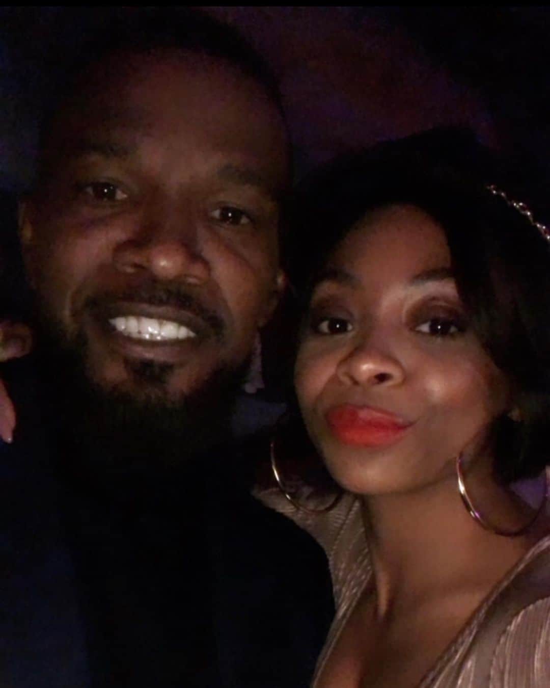 ブレシャ・ウェッブのインスタグラム：「Please keep my brother @iamjamiefoxx lifted up in your prayers. He’s more than an icon he is a dear friend, family to many has done more for his community and brought love to the world. Sending you love and light Foxx and praying that the angels cover you. 🙏🏾🙏🏾🙏🏾 Amen ❤️」