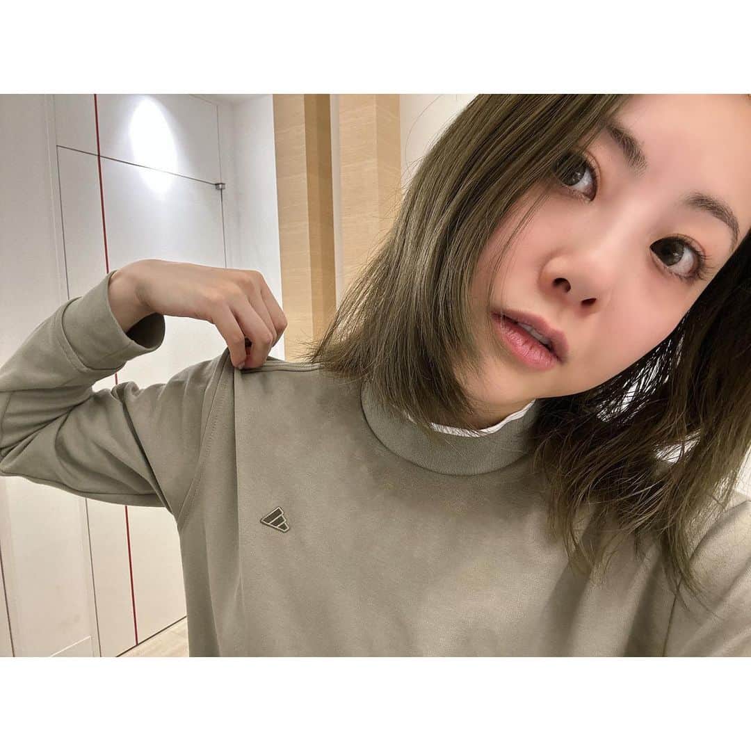 Shizukaさんのインスタグラム写真 - (ShizukaInstagram)「NEW WEAR. 抜けた髪色とWEARの色が同じw #DreamShizuka #adidas #workoutdays #良い髪色ですねと褒められる #色落ちも楽しめるのは最高やん」4月15日 18時15分 - shizuka_dream06