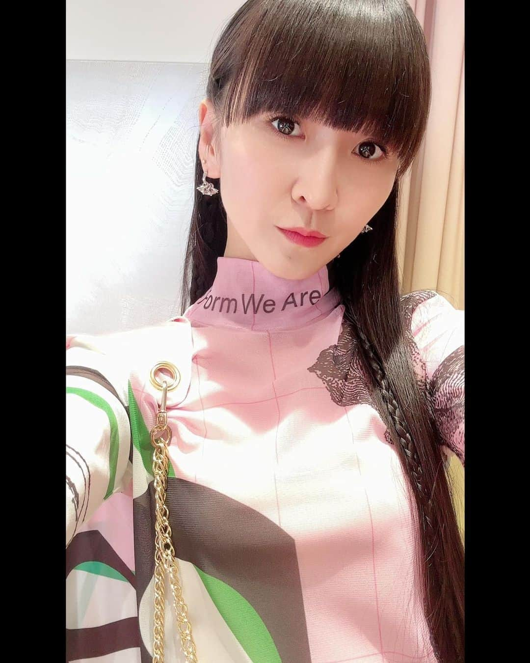 樫野有香のインスタグラム：「💗💚🖤」