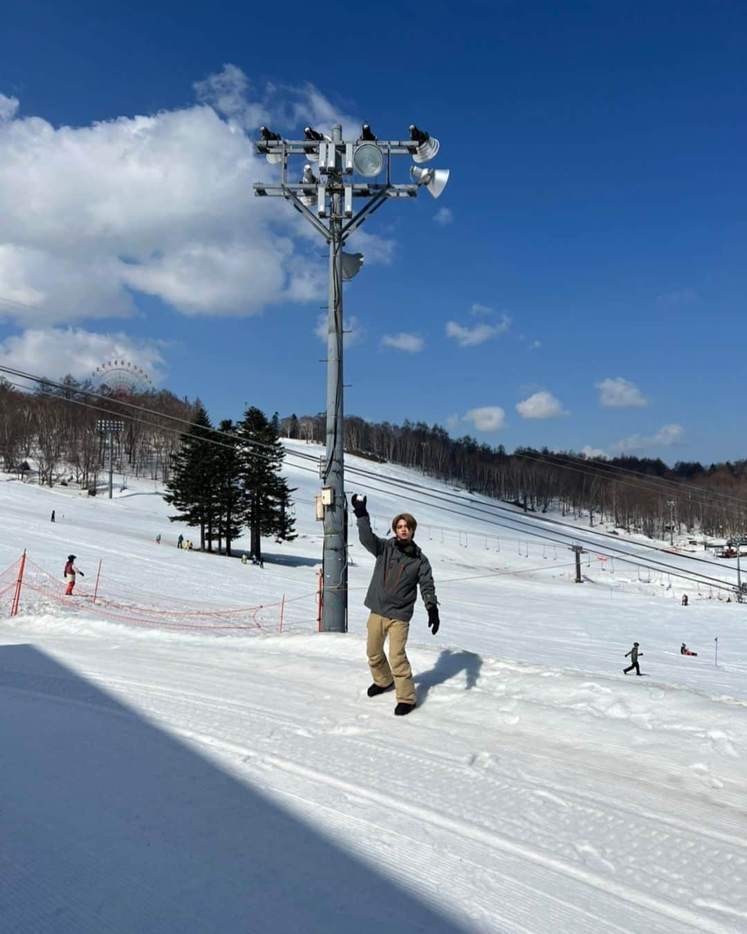 INIさんのインスタグラム写真 - (INIInstagram)「雪！！！❄️☃️❄️  #INI #木村柾哉 #KIMURAMASAYA #INInstagram」4月15日 18時49分 - official__ini