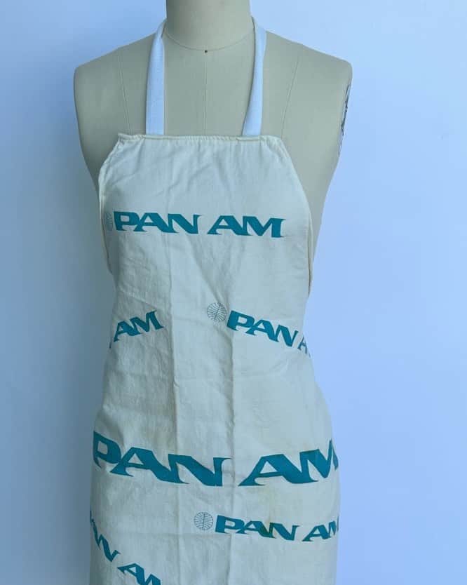 フィリップ・P・キーンのインスタグラム：「Vintage apron. @pan.am.museum #vintage #aviation #work #galley #apron」