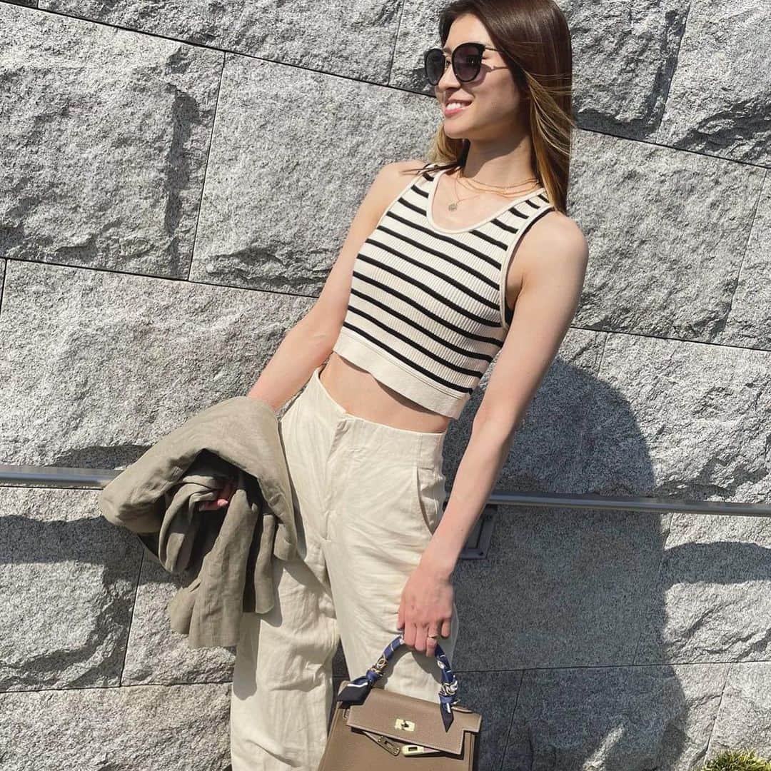 セレフィーナのインスタグラム：「@__.aotan.__ rocking our coin necklace looking superb!」
