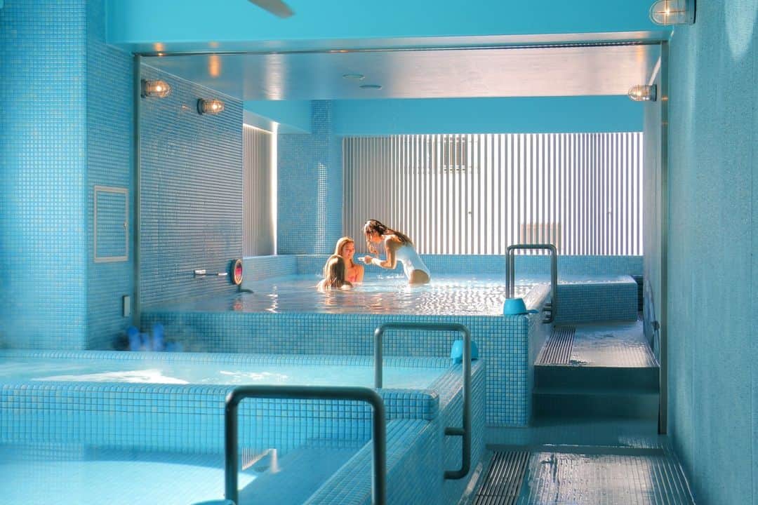 8hotelのインスタグラム：「welcome to water cave！」