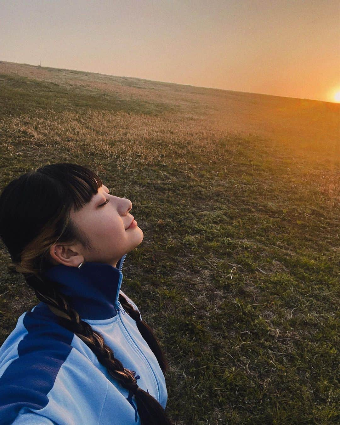 秋山眞緒のインスタグラム：「． 「シュンカン」 ⁡ #tsubaki_factory #秋山眞緒」