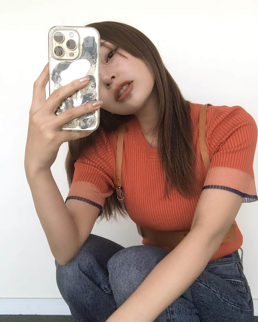 Yuuki mimuraのインスタグラム：「🍊𓂃𓆸  .  あったかくなってきたので カラーものをたくさん着たい🧡🧡🧡  とりあえずビタミンカラーはマスト🍊💫  👖✖︎🍊🟰間違いない🎵  #GeeRA #ジーラ  #geera_ootd  #ootd #outfitoftheday  #fashion#instafashion  @geera__official  🔍 207869 ̖́-」