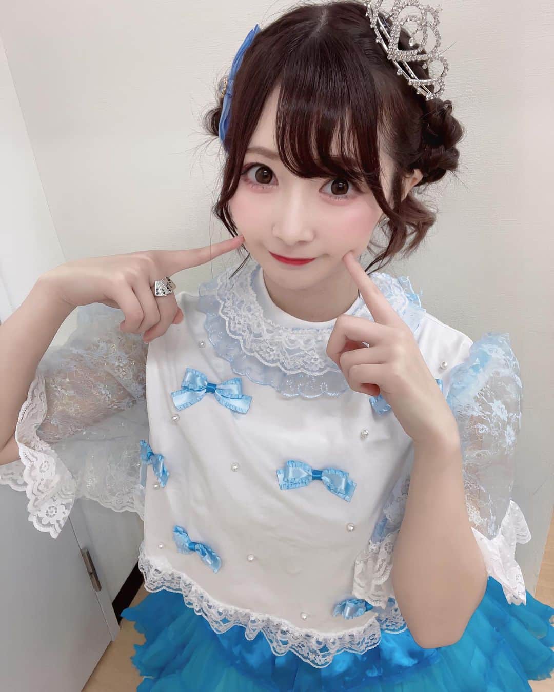 伊藤里織のインスタグラム：「懐かしの青💙 . . . #KNUoNEW #マジック界のパイオニア #グラビアトリッカー #マジシャン #グラビアアイドル #水着 #偶像 #自撮り #自拍 #インスタグラビア #instagravure #gravure #beauty #japanesegirl #日本的 #性感內衣 #性感 #内衣 #泳衣 #粉我 #アイドル #idol」