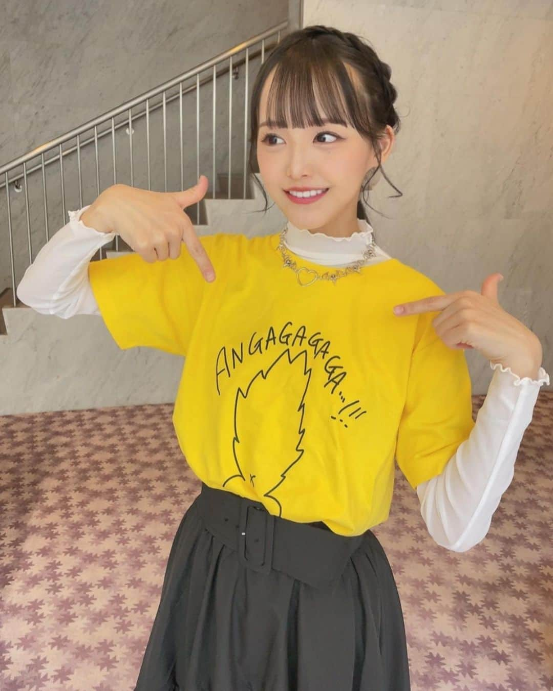 福田朱里さんのインスタグラム写真 - (福田朱里Instagram)「今日はマイデザインのTシャツ！ 黄色普段着ることないから新鮮👑 愛猫にゃんすけさんのそびえ立つ毛をラフに表現しています🐾 スポサン楽ちんすきて毎日はいちゃう。  #アイドル #福田朱里 #黄色推し #原色カラー #Tシャツコーデ #シアーシャツ #シアートップス #骨格ウェーブ #まとめ髪 #簡単ヘアアレンジ #ネコ #手描きイラスト #Tシャツデザイン #ハイウエスト #スポサン #靴下 #バンtコーデ #バンt着こなし #アリエク購入品 #オタ活コーデ #オタ活 #推しカラーコーデ #生誕tシャツ #idol #shoesincloset #japanesegirl #smile #Japan #ootd #STU48」4月15日 20時29分 - akaringo_stu48