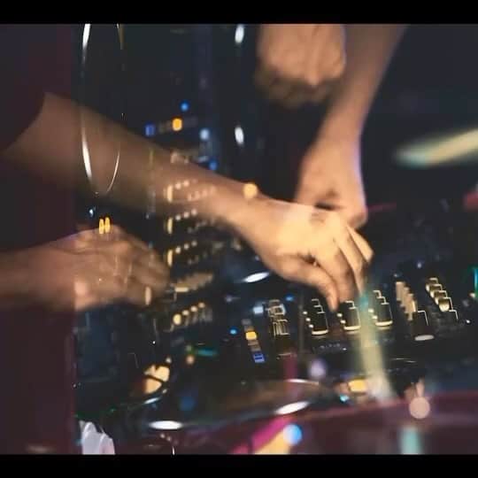 川辺ヒロシのインスタグラム：「4/19にTOKYO No.1 SOUL SET新曲デジタルリリースします！ タイトルは『風のVISTA』 23日のライブでもやろうと思ってます！」