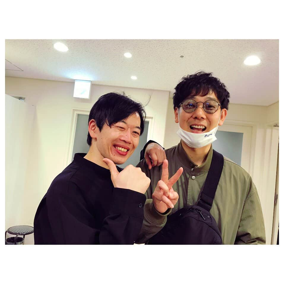 藤本聖さんのインスタグラム写真 - (藤本聖Instagram)「NGK制圧完了！！ （グランドジャックコンプリート！！）  昨日のチュウニズム第十幕にご来場頂いた方、配信で見届けてくれた方ありがとうございました  沢山の同志のおかげで5年前に始まったライブ「チュウニズム」が第10回目にしてなんばグランド花月へ進撃する事が叶いました  レギュラーメンバーの安心感  東京メンバーの存在感  そしてシークレットゲストしずるさんの高揚感  全てが相まって最高に厨二な空間がなんばグランド花月を包む混沌とした世界（カオスワールド）となりました  イベントに関わってくれた全ての方々ありがとうございました  配信チケットまだご購入可能です、是非ラストチュウニズムをその眼に焼き付けて下さい！」4月15日 20時54分 - kasoku_mossan