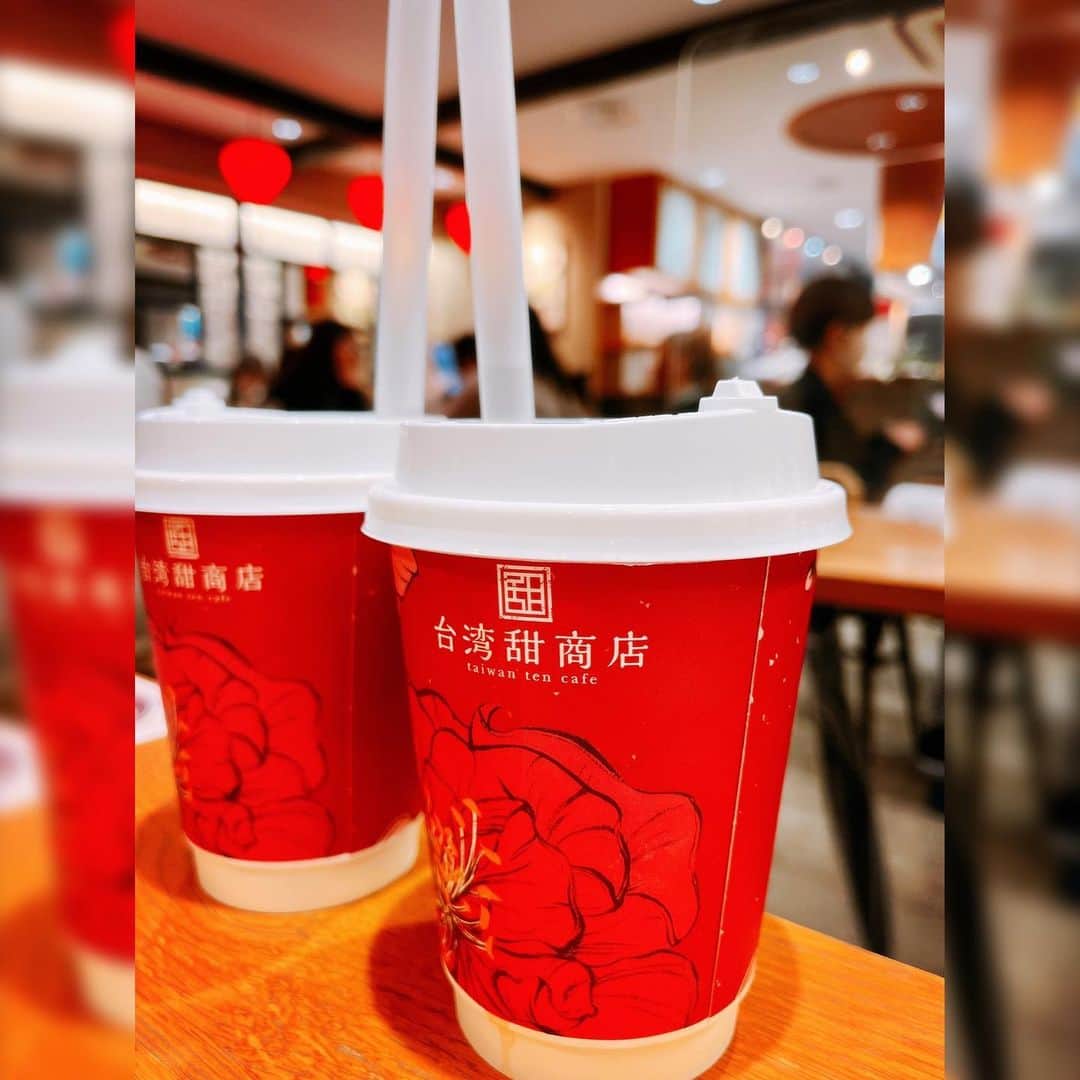 水上真理さんのインスタグラム写真 - (水上真理Instagram)「本日は アオイさんと🥰 . 和食で 春の味覚を堪能して🥂✨ . 台湾ミルクティーで ほっこり☺️✨ . ホットなのに ストローで飲むミルクティー . 不思議な感覚でした🤭 . #smile  #love  #happy #和食  #春の味覚  #台湾ミルクティー」4月15日 20時59分 - mari_komorebi