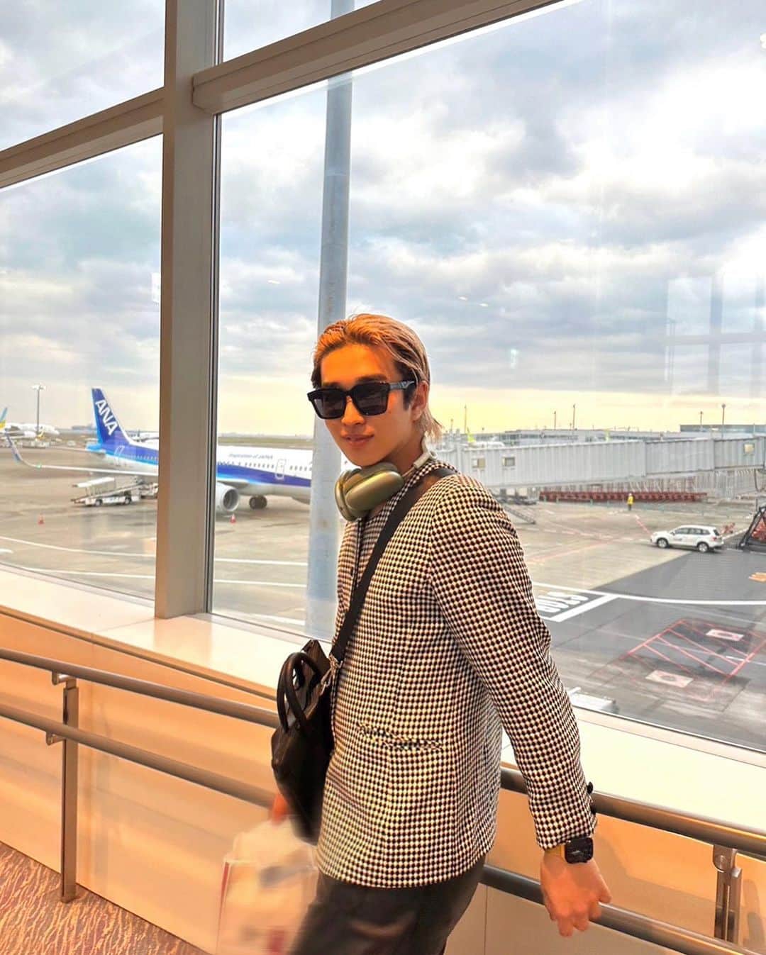 森重秀太さんのインスタグラム写真 - (森重秀太Instagram)「僕は今無性に海外に行きたい。  日本でも色々なところに行きたいけど、海外でインスピレーションを受けたい😌 今1番行きたいのはニューヨークかフランス🗽🇫🇷  皆んな今まで行ったことのある海外教えて！あとオススメも✌🏻️  #森重秀太 #actor #artist #musician」4月15日 21時09分 - morishige_shuta