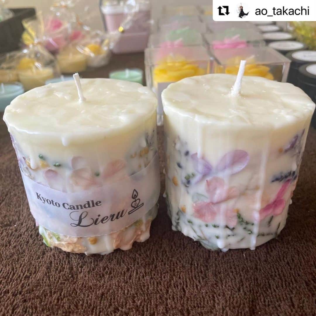 白姫あかりさんのインスタグラム写真 - (白姫あかりInstagram)「. お知らせが少し遅くなりましたが 来週4/22.23と アクセサリーたちを連れて💓 宝塚に帰ります😆🍀  関西での開催は久々なので とても嬉しいです😊 ぜひお立ち寄りいただけますと幸いです☺️  主催のまんちゃん💓 @ao_takachi  楽しみすぎるよーーー✨✨ よろしくね❤️  #Repost @ao_takachi with @use.repost ・・・ 皆様本日も1日おつかれ様でした🌸 今日はお知らせです😆 いつも東京東銀座でさせて頂いております、貴千　碧パブリックショー、この度4月に宝塚大劇場の近く、宝塚市立文化芸術センター内でさせて頂きます✊😆✨✨ 退団後からずっと続けているこの展示会、早いもので5年以上経ちます🥹✨ここまで続かせて頂けているのも力になって下さいました皆様、足をお運び頂いております皆様のおかげです。本当に本当にありがとうございます🙏☺️✨ 今回下記日程で、手塚治虫記念館の隣で開催させて頂きます🥰 とっても広いお洒落空間で、元タカラジェンヌ、そして私のお気に入りのお店の皆様と夢の共演です😍❤️✨ 是非是非お越し頂けましたら嬉しいです❣️ 当日は貴千のサロンということで、いつものカフェスペースもご用意させて頂く予定です🍀 行きたいけど場所わからないよ！と仰る方、メッセージ下さい🥰 わかりやすいアクセス方法をお伝えさせて頂きます☺️ 大劇場からも近くですのでご観劇の合間に是非お寄り頂けましたら幸いです🌸  (CHARMEさんのお写真、Instagramから使わせて頂きました。)  【貴千碧パブリックショー2023 in Takarazuka】  ◆日時 4/22(土)11:00〜18:00 4/23(日)10:00〜17:00  ◆場所 宝塚市立文化芸術センター キューブホール内にて 兵庫県宝塚市武庫川町7番64号 (手塚治虫記念館横)  ◆出展者(50音順) 白姫あかり　さん(91期) @akari_shiraki / @caline_akari.s ハンドメイドアクセサリー  澄月菜音　さん(98期) @suminadayo / @sumina_no_e イラストレーター  貴千碧(91期) @ao_takachi / @officetakachi 喜昆布  瀧川末子　さん(81期) @sueko_takigawa ハンドメイドアクセサリー  嶺乃一真　さん(89期) @happy2ndlife / @kyoutukemono.marutake 京漬物(まるたけ　さん)  皆様…もしや…もしや…4月下旬…最高に美味しい水茄子が入荷されるかもしれません‼️‼️✨まるたけさんのお漬物、どれも本当に美味しいですが、こちらのお店の水茄子、本気で美味しいです。 是非皆様にご紹介したいです🥹✨  CHARME(シャルム) さん @charme_leathers レザー商品 この度、貴千の熱烈なオファーを快くお受け下さいました🥹❤️松屋銀座のミモザコレクションでご一緒させて頂きましたがそのカラーバリエーションの豊富さと触り心地の良い革感、お洒落なデザインに沢山の女子の心を奪ってらっしゃいました。色んな百貨店様で出店されていて関西ではなかなか出店されていらっしゃらなくて、貴千の小さな小さなお店で貴重な出店となります😭🙏✨ CHARMEファンの皆様この機会に是非お立ち寄り下さい‼️  M_ALLEY さん @m.alleyalley ミシン刺繍 末子さんからのご紹介でとっっても可愛い刺繍デザインのお店です🥰私も早速イニシャルポーチを購入してしまいました😆ご縁を頂けてとても嬉しいです🍀  Kyoto candle Lieru  さん @kyotocandle_lieru 人工香料を一切使用していないキャンドル  昨年東銀座で初めて出店して頂きました😍アロマの心安らぐ香りとキャンドル好きの方にはたまらないラインナップ✨🕯 リラックスタイムに是非いかがでしょうか❤️  ◆入場無料  ◆お支払い 現金・キャッシュレス決(クレジットカードご使用頂けます)  ♦︎持ち物 訪れる勇気🫣🤭❤️  皆様との久しぶりの再会を心から楽しみにしております☺️🌸✨」4月15日 21時22分 - akari_shiraki