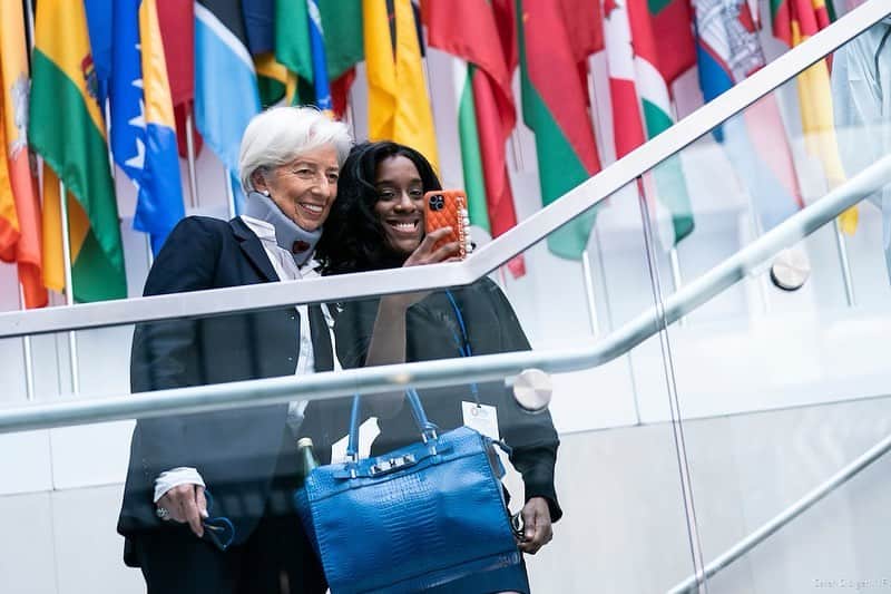 のインスタグラム：「It’s been a productive few days at the @the_imf Spring Meetings in Washington, D.C.   I'm happy for all the insightful discussions both at the official events and on the margins. Collaboration is key to ensuring the recovery of the global economy.」