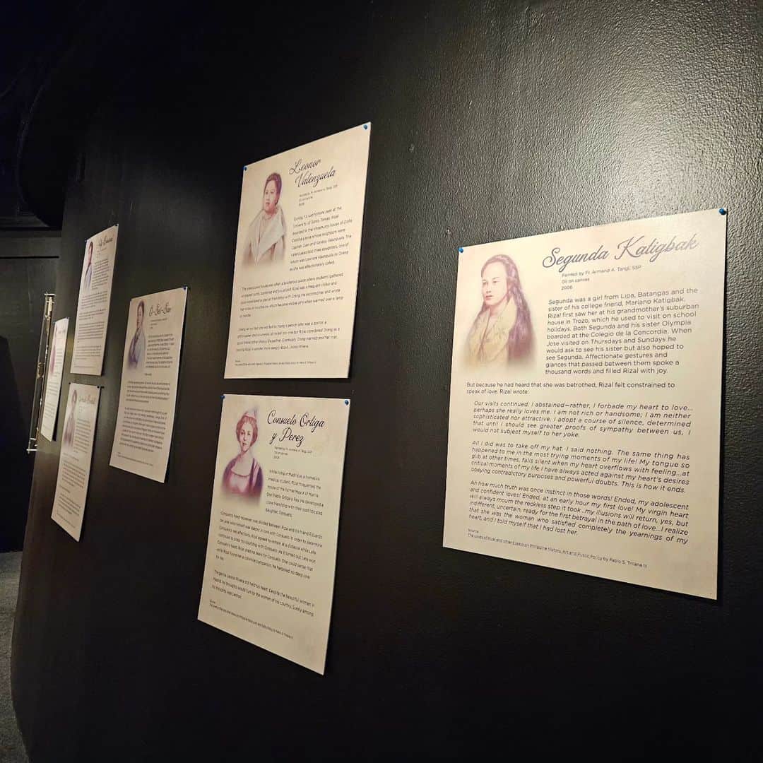 安藤ミレイさんのインスタグラム写真 - (安藤ミレイInstagram)「Museum Day✨️  📍 Yuchengco Museum  今日は、初めて #ユーチェンコ博物館 に行ってきたよ！  フィリピンの財閥、ユーチェンコグループの創業者アルフォンソ・ユーチェンコ氏に関する資料が展示されていたり、フィリピンの国民的英雄ホセ・リサールに関する展示も！  特に、ホセ・リサールが書いたラブレターが展示されてたのが印象的🥰 その中には、なんと日本人のおせいさんに宛てられたものも🫶✨️  その他、3月のWomen's Monthにちなんだ企画展(6月まで開催)もしていて、ギャラリー的なフロアもあったよ🖼️✨️  チケットは100ペソというお手頃価格なので、マカティにお住まいの方はふらっと立ち寄ってみるとよいと思います😊✨️  #yuchengcomuseum #yuchengco #ユーチェンコ #博物館 #フィリピン生活 #フィリピン旅行 #マニラ生活 #マニライフ #マカティ #makati #philippines #museum #artph」4月15日 21時30分 - mirei_ando