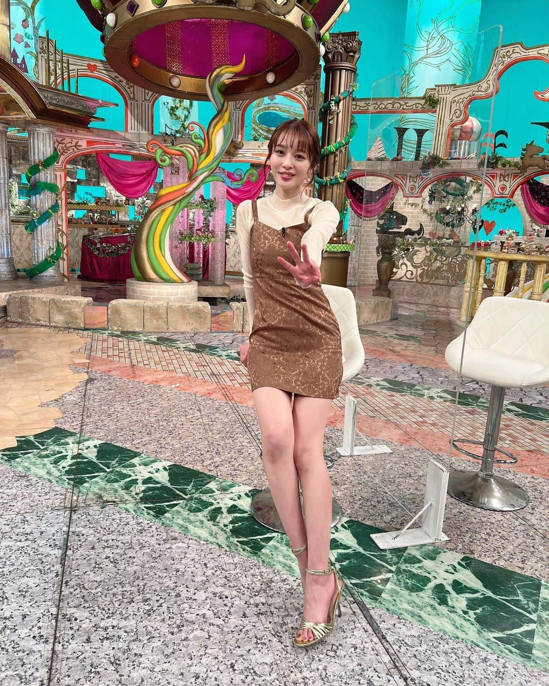 神部美咲のインスタグラム：「明日はいよいよクラシック1冠め👑 皐月賞🐴✨  G1馬不在の混戦模様🤔  3週連続的中を目指して 予想しました💓  ぜひご覧ください❣️  #馬好王国 #皐月賞」