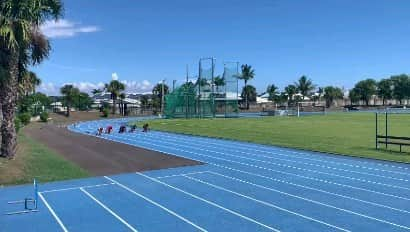 クリストフ・ルメートルのインスタグラム：「On rentre dans le vif du sujet dans ce stage. Work in progress  #asics #stage #entrainement #athletisme #athlete #sprint #vitesse #sprinteur #preparation #travail #training #trainingcamp #athletics #trackandfiled #sprinter #work #workhard #speed #lareunion」