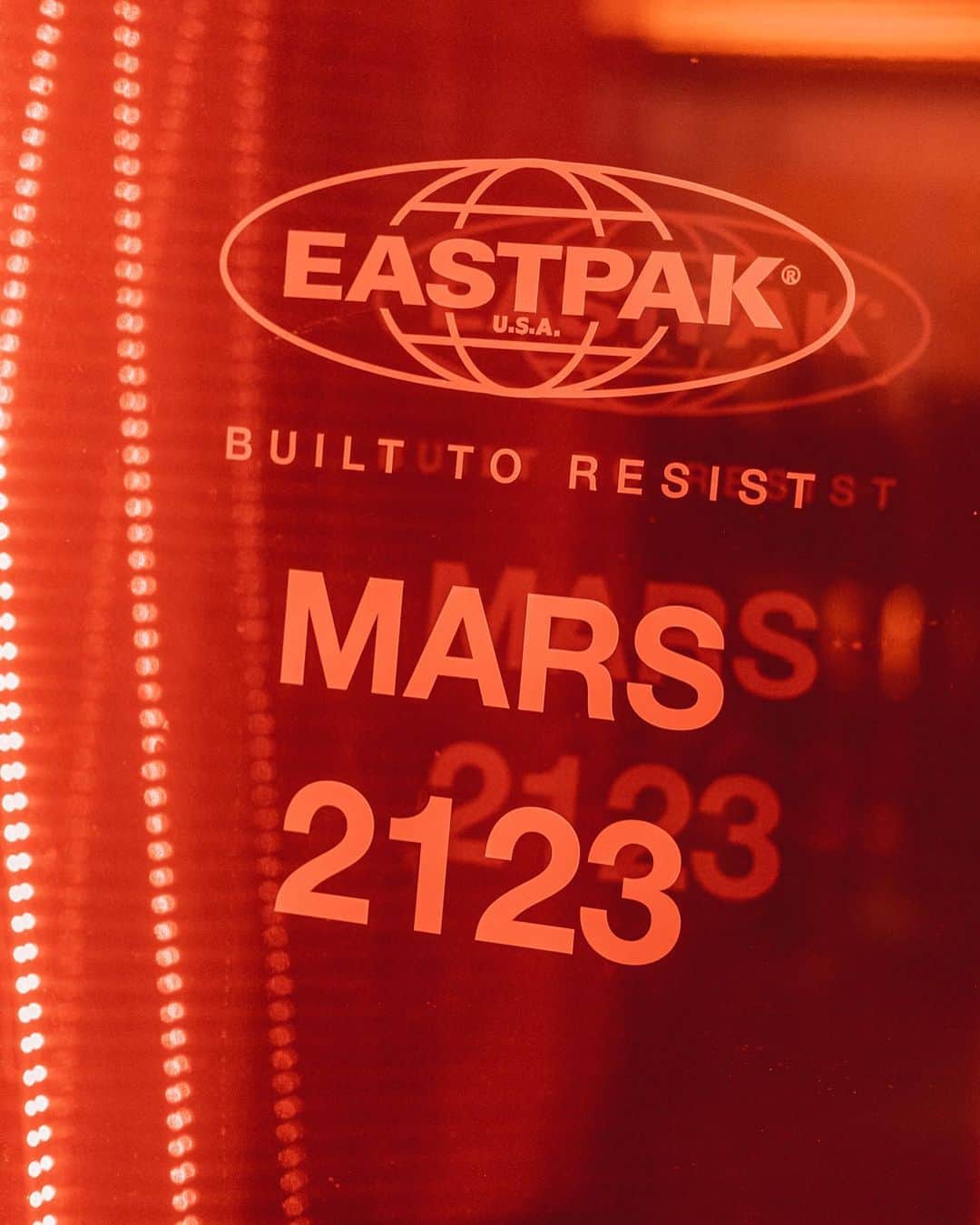 イーストパックのインスタグラム：「Built to Resist campaign launch event in Milan  April 12th, 2023  #builttoresist」