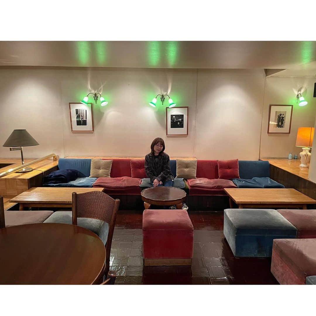 関取花のインスタグラム：「#関取独走 仙台ありがとうございました🏃‍♀️素敵な会場でなんだかいつも以上にリラックスして演奏できた気がします☺️今日は、思い立って新曲やりました。  4/30にはARABAKI ROCK FEST.23 でまた来ます🎋  明日は福島！  ※セットリストは毎場所変わります」
