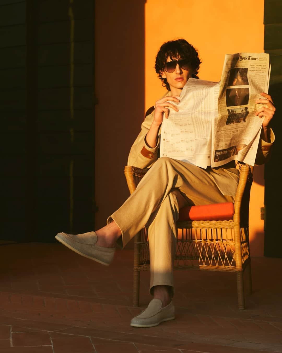 のインスタグラム：「What's new? Relax and enjoy an afternoon break wearing the new Tod's slip-on.  #TodsSS23 #TodsEyewear #Tods」