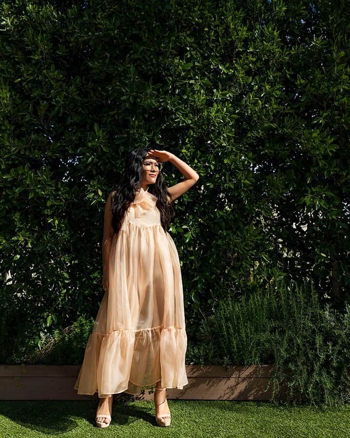 TIME Magazineのインスタグラム：「@aliwong is one of the 100 most influential people of 2023.  "She’s unafraid of digging deep, asking the hard questions to others and herself," writes Randall Park.   "I think that’s why she’s one of our greatest comedians."   Read more, and see the full 2023 #TIME100 list, at the link in our bio. Photograph by  Alexis Hunley (@byalexishunley)—Trunk Archive」