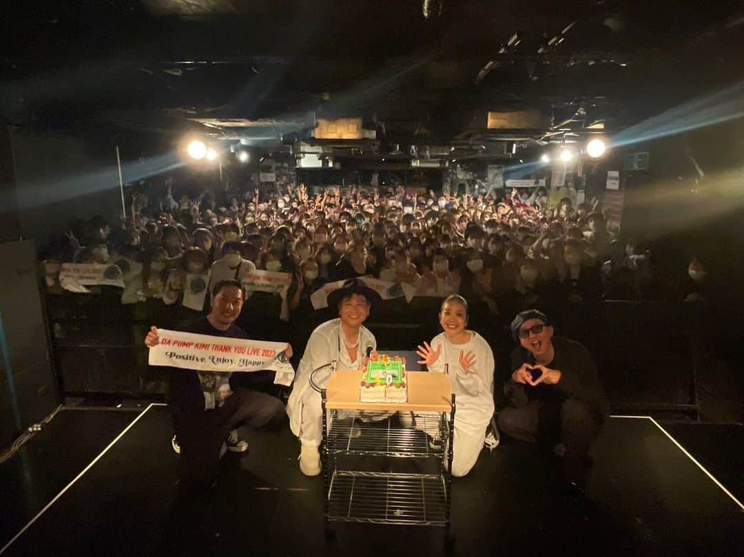 KIMI さんのインスタグラム写真 - (KIMI Instagram)「DA PUMP KIMI THANKYOU LIVE 2023 P.E.H.感謝祭  本日はご来場いただきありがとうございました‼️  めちゃくちゃ楽しんじゃいました🙏  これからも皆さんと一緒に P.E.H.をシェアしていきたいです。  本当にありがとうございました‼️  スタッフの皆様、 最後の最後までありがとうございます。  #DAPUMP #ISSA #YORI #TOMO #U_YEAH #KENZO #KIMI @gpgaki  @ton27tap」4月15日 22時07分 - kimi_da_pump