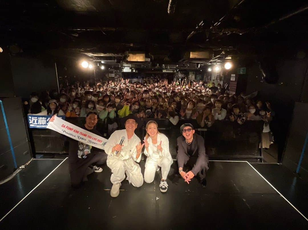 KIMI さんのインスタグラム写真 - (KIMI Instagram)「DA PUMP KIMI THANKYOU LIVE 2023 P.E.H.感謝祭  本日はご来場いただきありがとうございました‼️  めちゃくちゃ楽しんじゃいました🙏  これからも皆さんと一緒に P.E.H.をシェアしていきたいです。  本当にありがとうございました‼️  スタッフの皆様、 最後の最後までありがとうございます。  #DAPUMP #ISSA #YORI #TOMO #U_YEAH #KENZO #KIMI @gpgaki  @ton27tap」4月15日 22時07分 - kimi_da_pump