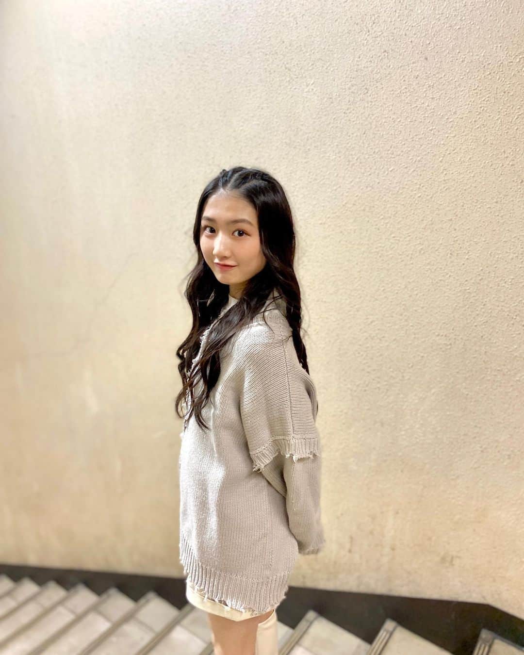 塩月希依音のインスタグラム：「☻ ☻ ☻」