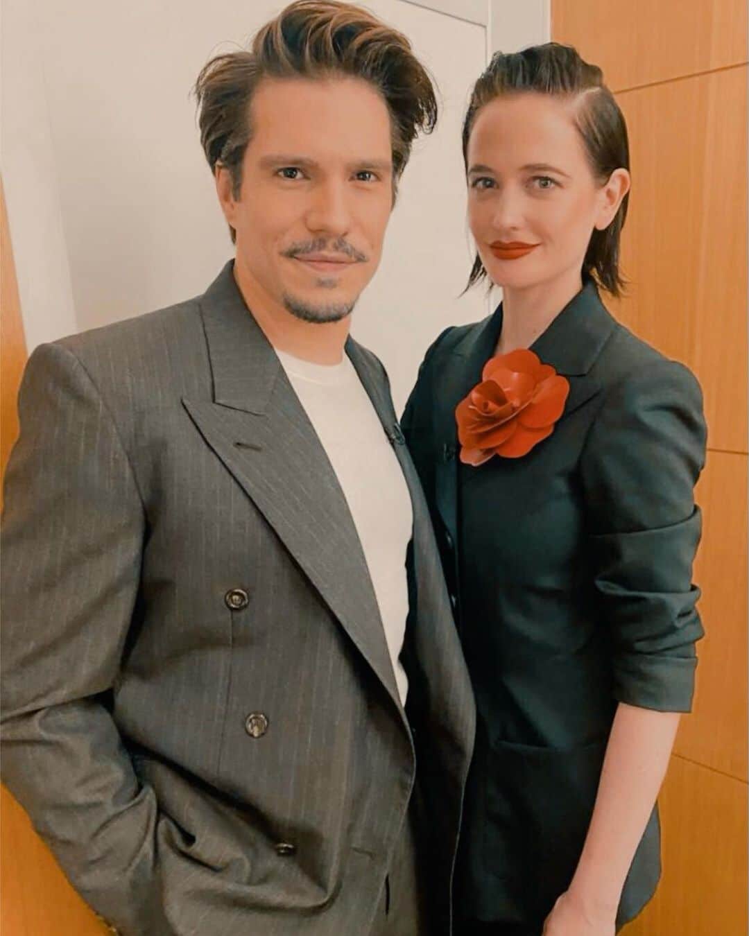 エヴァ・グリーンのインスタグラム：「D’Artagnan and Milady ❤️‍🔥  “Faible ou forte , répétait Milady , cet homme a donc une lueur de pitié dans son âme ; de cette lueur je ferai un incendie qui le dévorera“.  #LesTroisMousquetairesLesFilms #DArtagnan @lestroismousquetaireslesfilms @pathefilms」