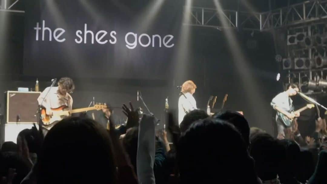 the shes goneのインスタグラム