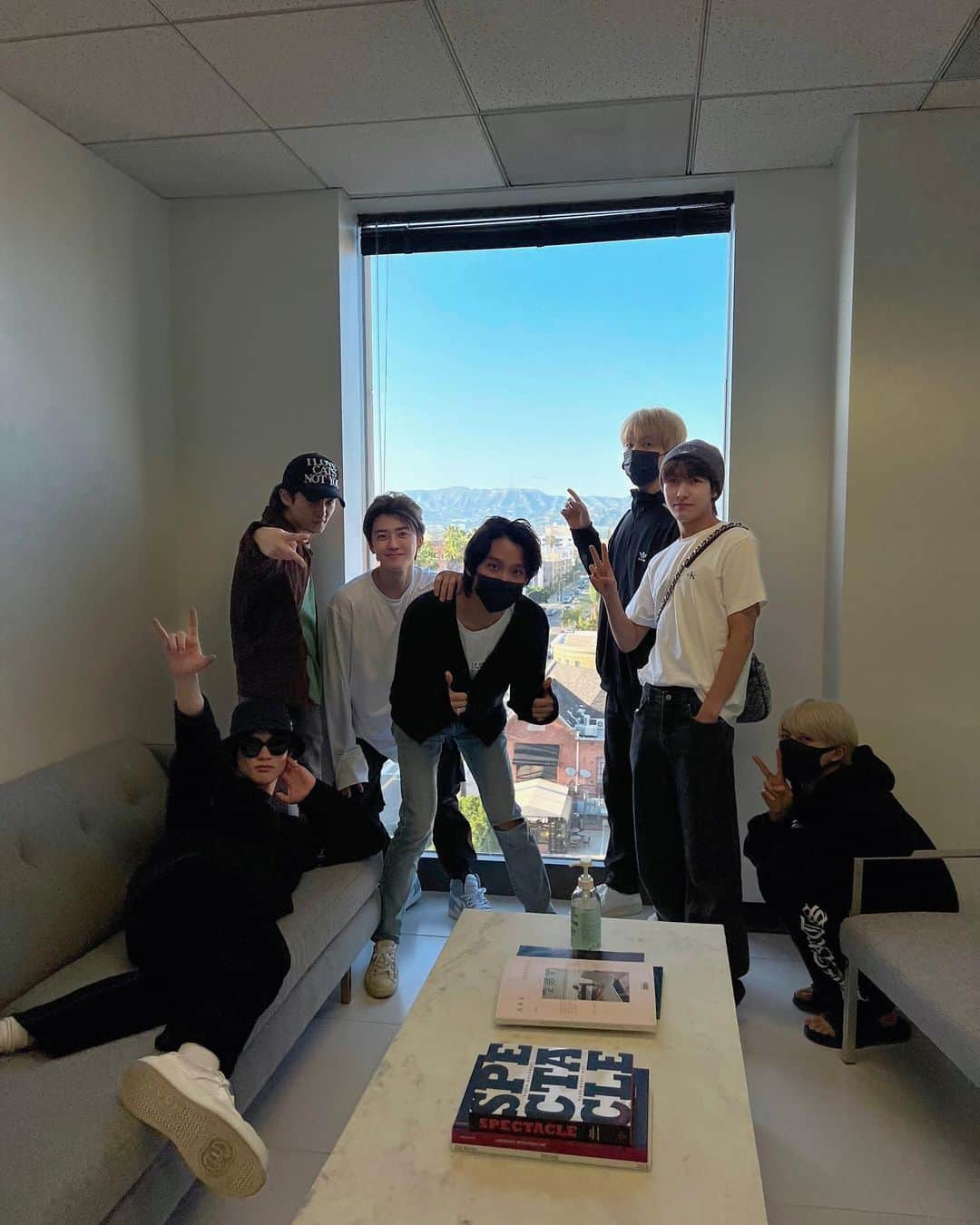 NCT DREAMさんのインスタグラム写真 - (NCT DREAMInstagram)「할리우드 찾아봐영 -js  #NCTDREAM #NCTDREAMinUS #THEDREAMSHOW2 #LA #LOSANGELES  #THEDREAMSHOW2_in_US #THEDREAMSHOW2_In_A_DREAM #NCTDREAM_THEDREAMSHOW2_in_US」4月16日 10時02分 - nct_dream