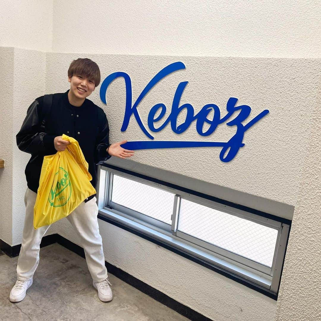 町田瑠唯さんのインスタグラム写真 - (町田瑠唯Instagram)「. KEBOZ 旭川店に行ってきました‼︎ めっちゃ良すぎた！！！☺️ 欲しいものありすぎて、、、！ 毎週新作が出るってのも最高だし、これは毎週行っちゃうレベル🙋‍♀️ ． 本当みんな行ってほしい‼︎ また蔵前店も行こっと😊 ． たくさん買ったので、 また着たら投稿します‼︎ ． #きいちゃん可愛すぎ #みんなにプレゼント #爆買い #後輩なみ #ほんとありがとう #神すぎた」4月16日 9時55分 - macchi0308