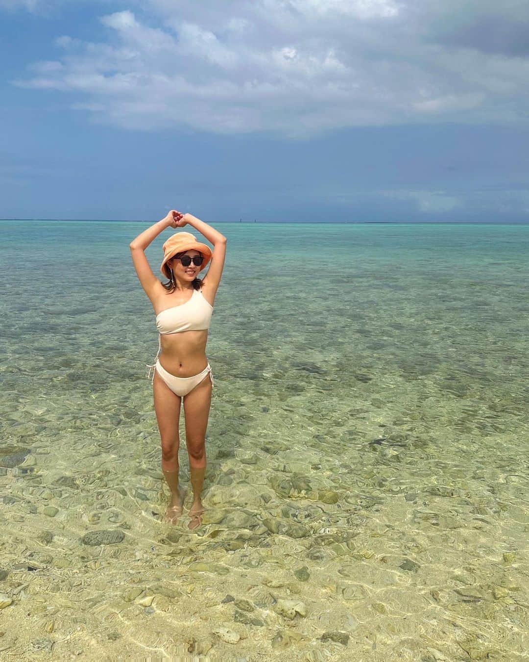 池田沙代さんのインスタグラム写真 - (池田沙代Instagram)「🤍🧡  海の透明な感じ好き😊🫶」4月16日 8時45分 - sayopi