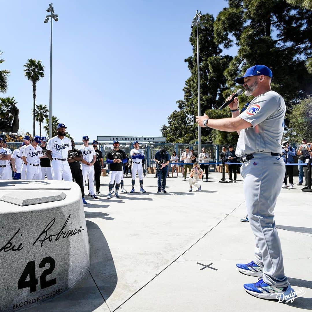 Los Angeles Dodgersさんのインスタグラム写真 - (Los Angeles DodgersInstagram)「Celebrating Jackie.」4月16日 8時55分 - dodgers